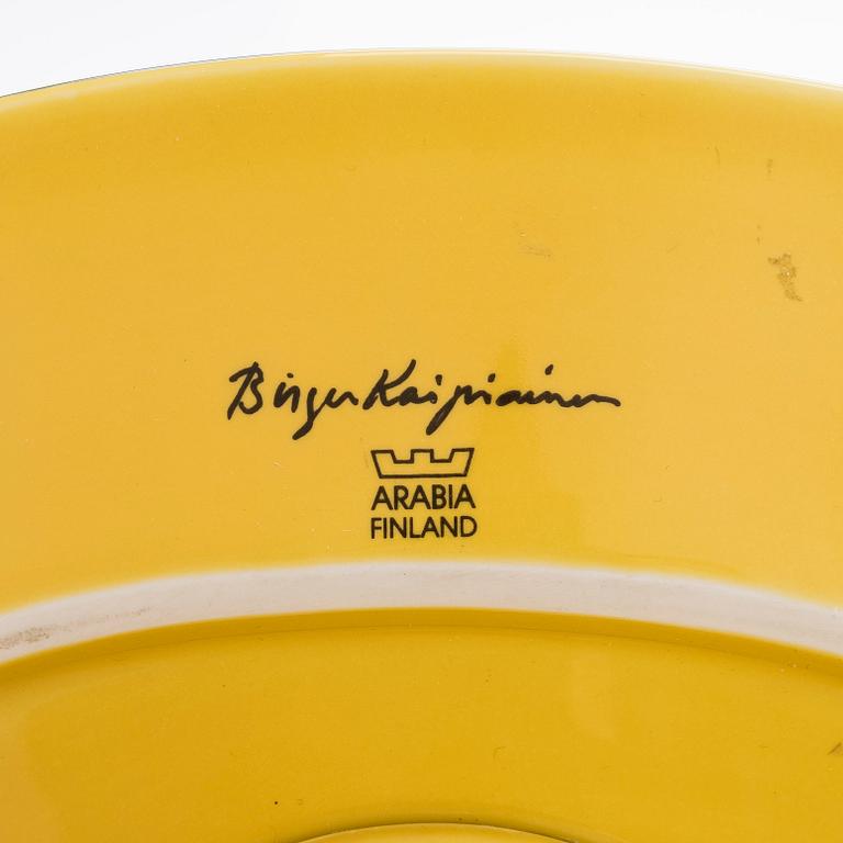 Birger Kaipiainen, a footed 'Florence´ ceramic dish, marked Birger Kaipiainen, Arabia Finland.