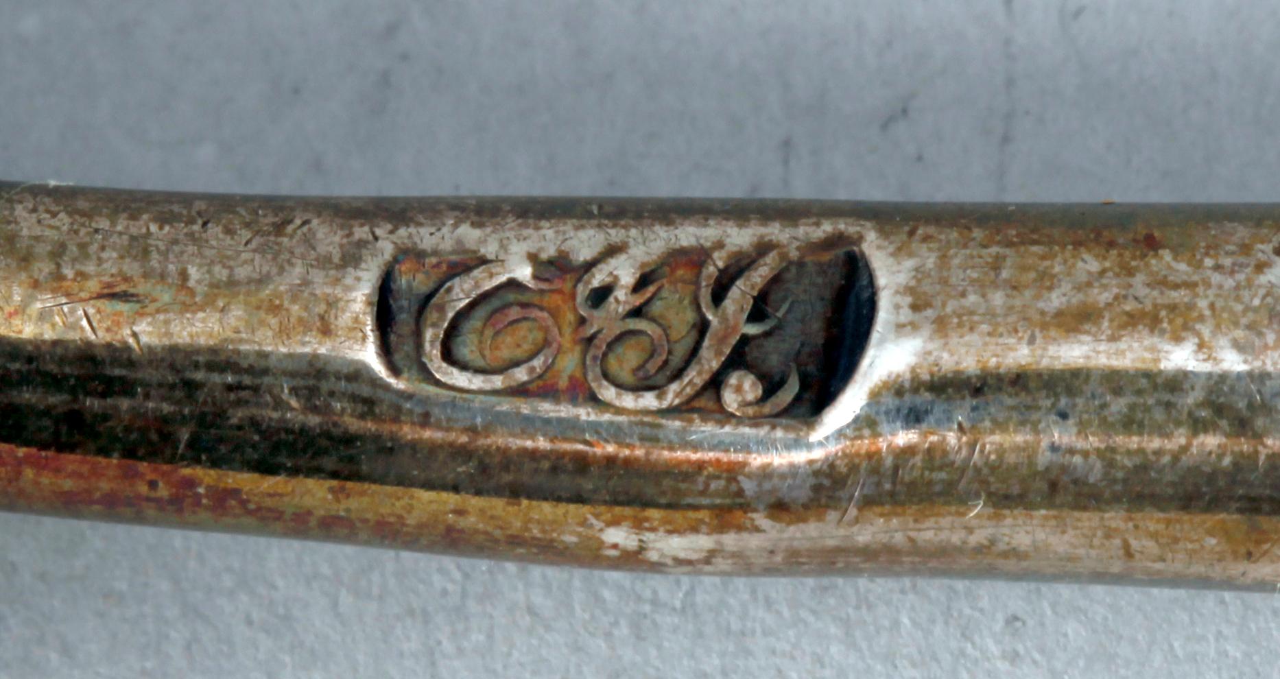 SOPPSLEV SAMT KNIVAR, 7 st, silver, otydl stämplar, Sverige resp Tyskland. 1800-1900-tal.