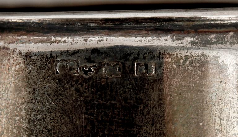 KAFFEKANNA samt GRÄDDKANNA. silver, sign Gustaf Dahlgren (1845-1875).