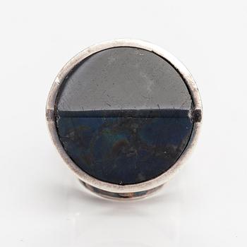 Jorma Laine, A silver ring with a spectrolite. Turun Hopea, Turku 1973.