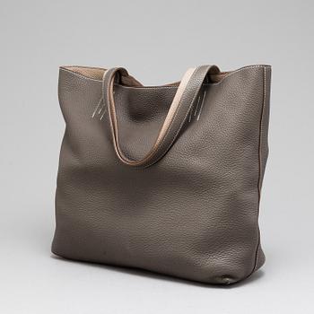 HERMÈS, a 'Double Sens 45' tote bag.