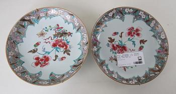 TALLRIKAR, 2 st, SKÅLFAT, 2 st samt SKÅLAR, 2 st, porslin, Kina, 1700-1800-tal.