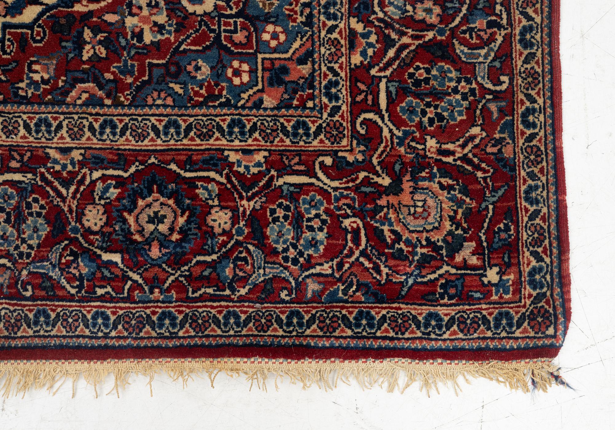 Carpet, oriental, approx. 205 x 130 cm.