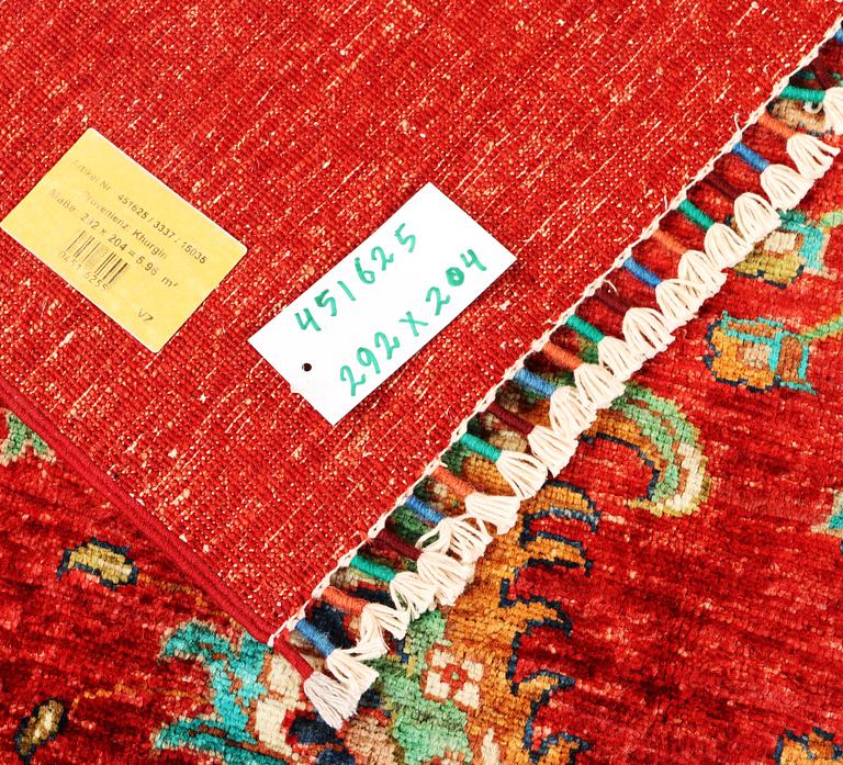 A Ziegler Ariana carpet, c. 292 x 204 cm.