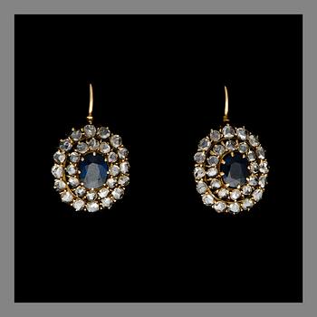 A PAIR OF EARRINGS, 14K (56) gold, sapphires, rose cut diamonds. St. Petersburg. Weight c. 6.7 g.