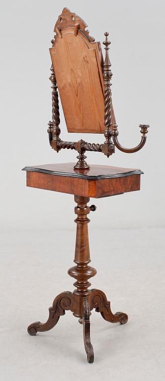 RAKSPEGEL, nyrokoko, 1800-talets andra hälft.