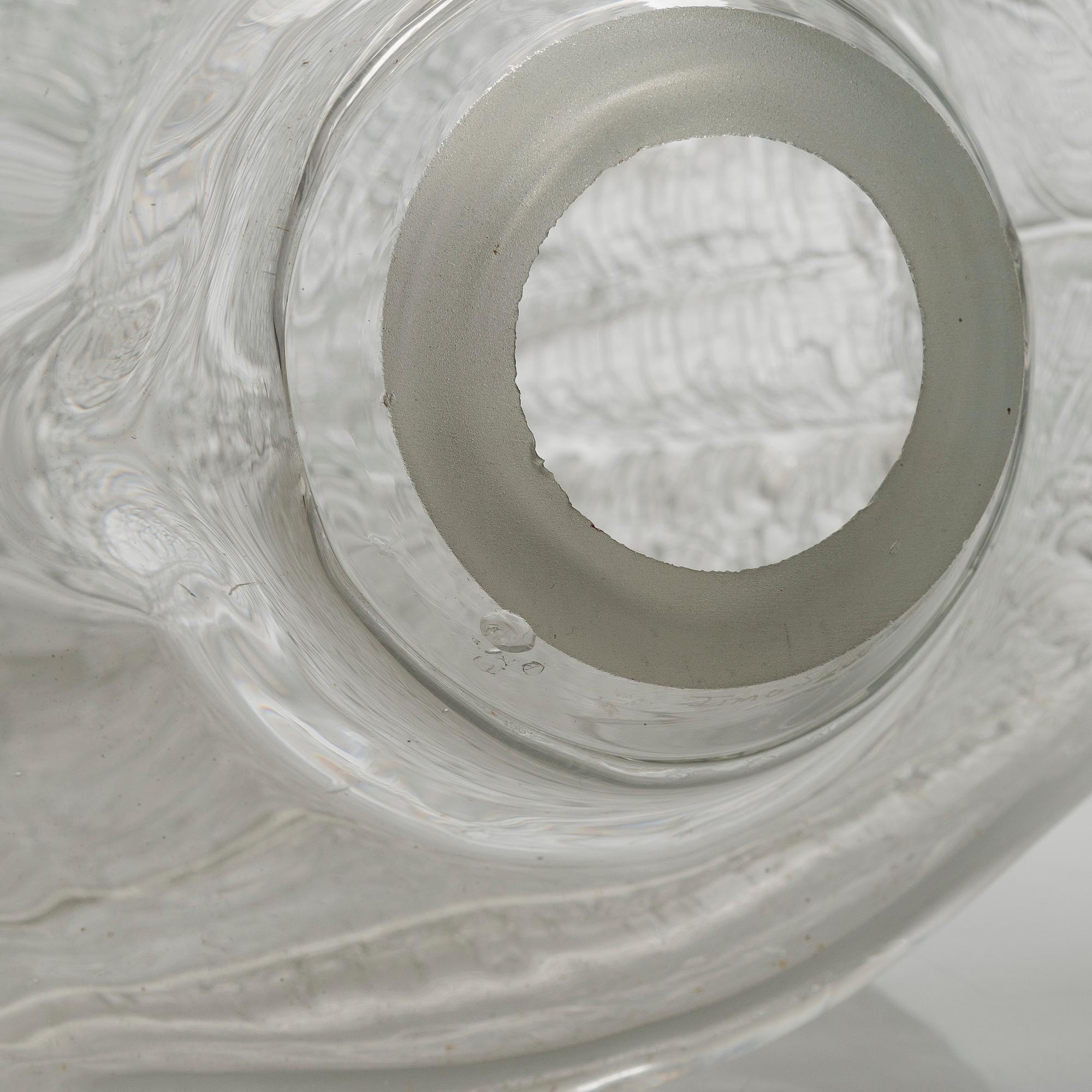 Timo Sarpaneva, a 'Shadows' sculpture from Finlandia series, signed Timo Sarpaneva, Iittala.