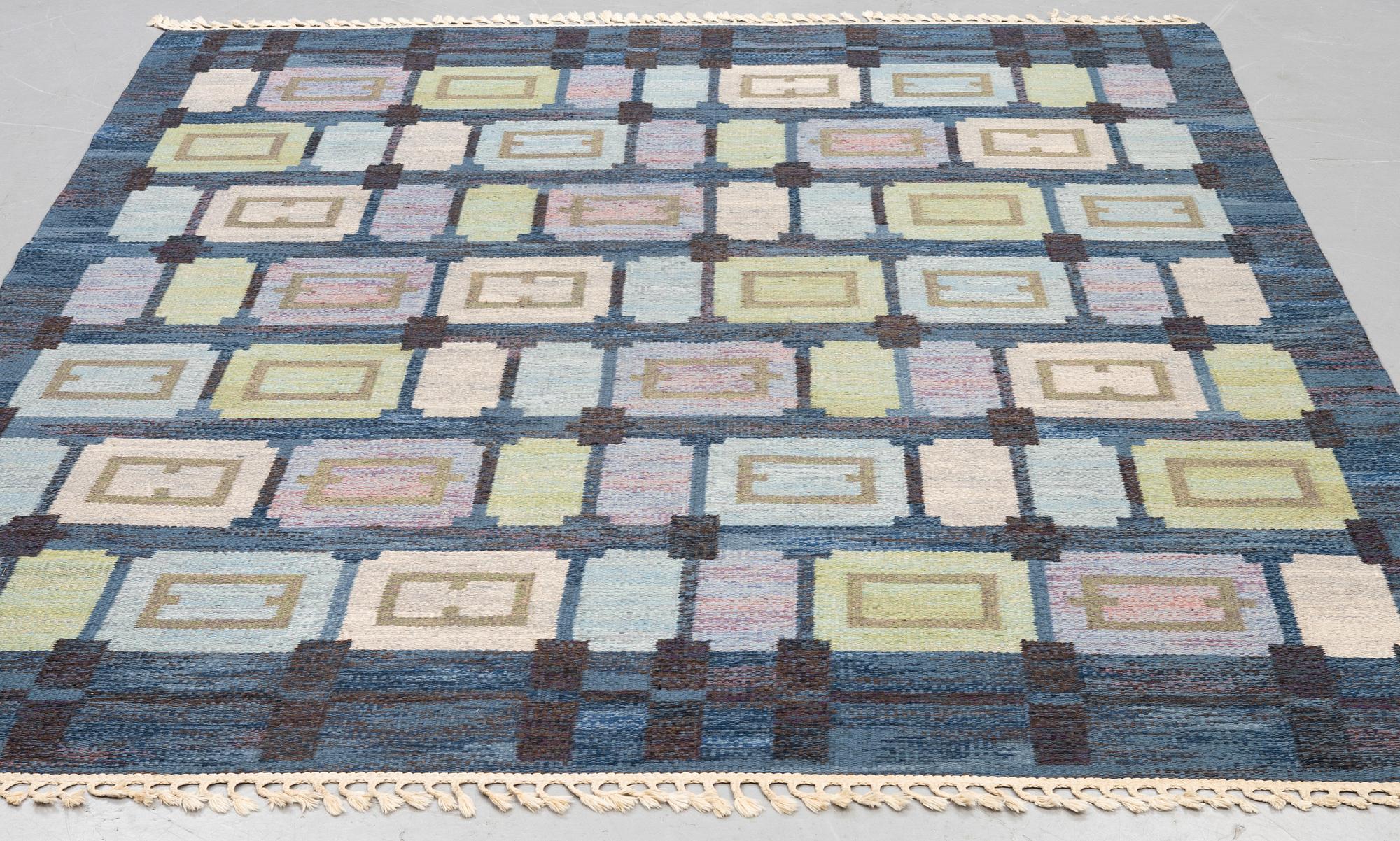 Judith Johansson, matta "Spise Hall", rölakan, 275 x 224 cm. Signerad JJ.