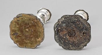 LJUSSTAKAR, ett par, pläter, Storbritannien, 1800-talets första hälft.