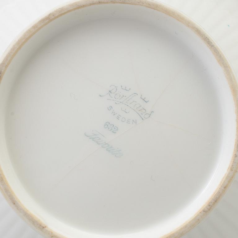 LOUISE ADELBORG, kaffeservis, 44 delar, "Swedish Grace", med guldkant, Rörstrand.