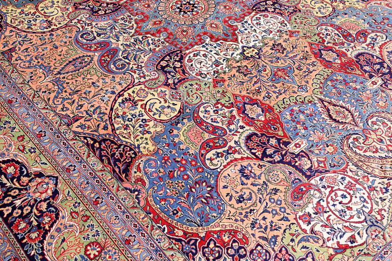 Matta, Keshan, ca 431 x 315 cm.