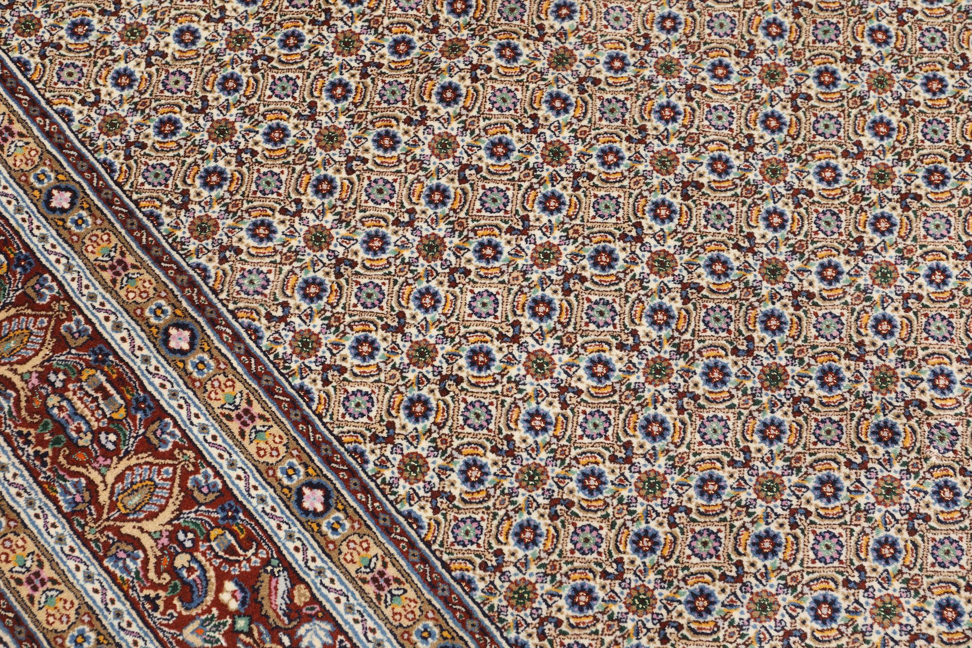 Matta, Moud part,silk, ca 195 x 150 cm.