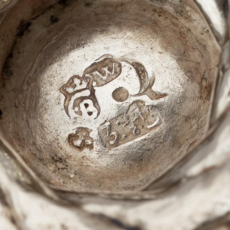 Johan Wennerwall, kryddbössor, ett par, silver, Göteborg 1756. Rokoko.