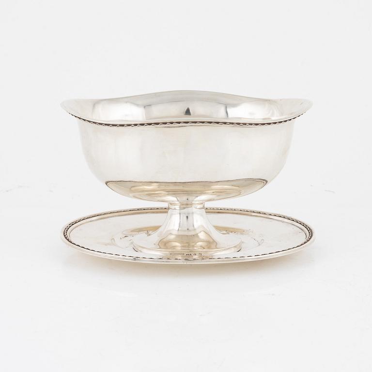 Carl Fredrik Carlman, såsskål, silver, Stockholm, 1946.