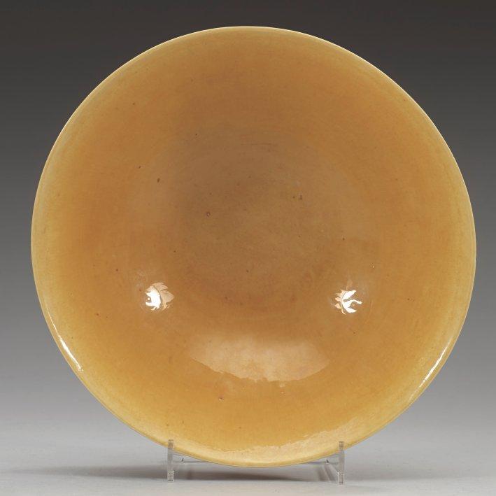 A yellow glazed bisquit bowl, Qing dynasty, Kangxi (1662-1722).