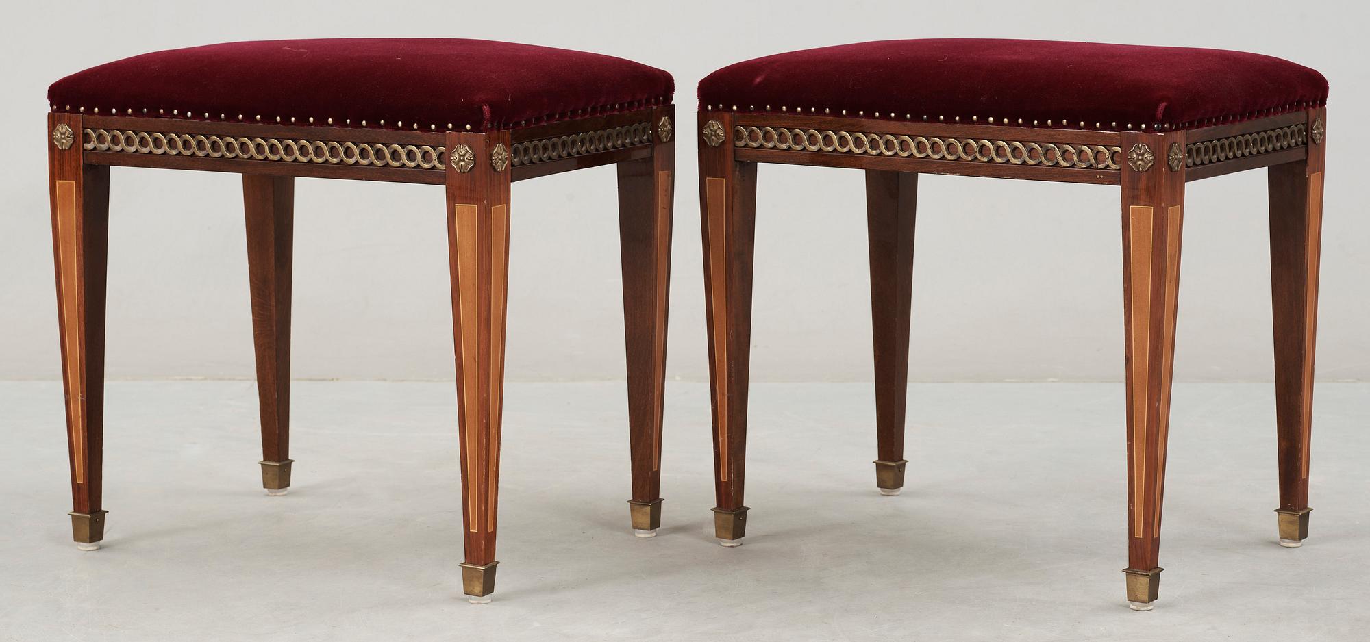 TABURETTER, ett par, gustaviansk stil, 1900-talets mitt.