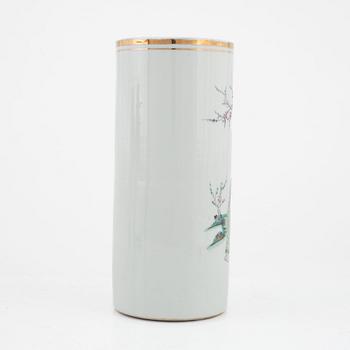 A Chinese porcelain Vase, 20th century.