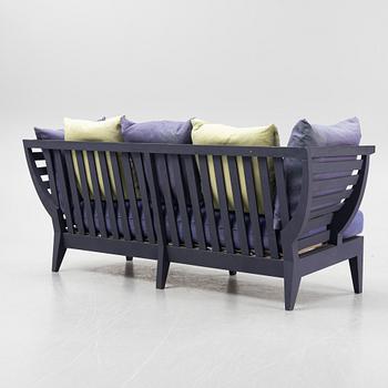 Nirvan Richter, soffa, "Träsoffa", Norrgavel, 1900-talets slut.
