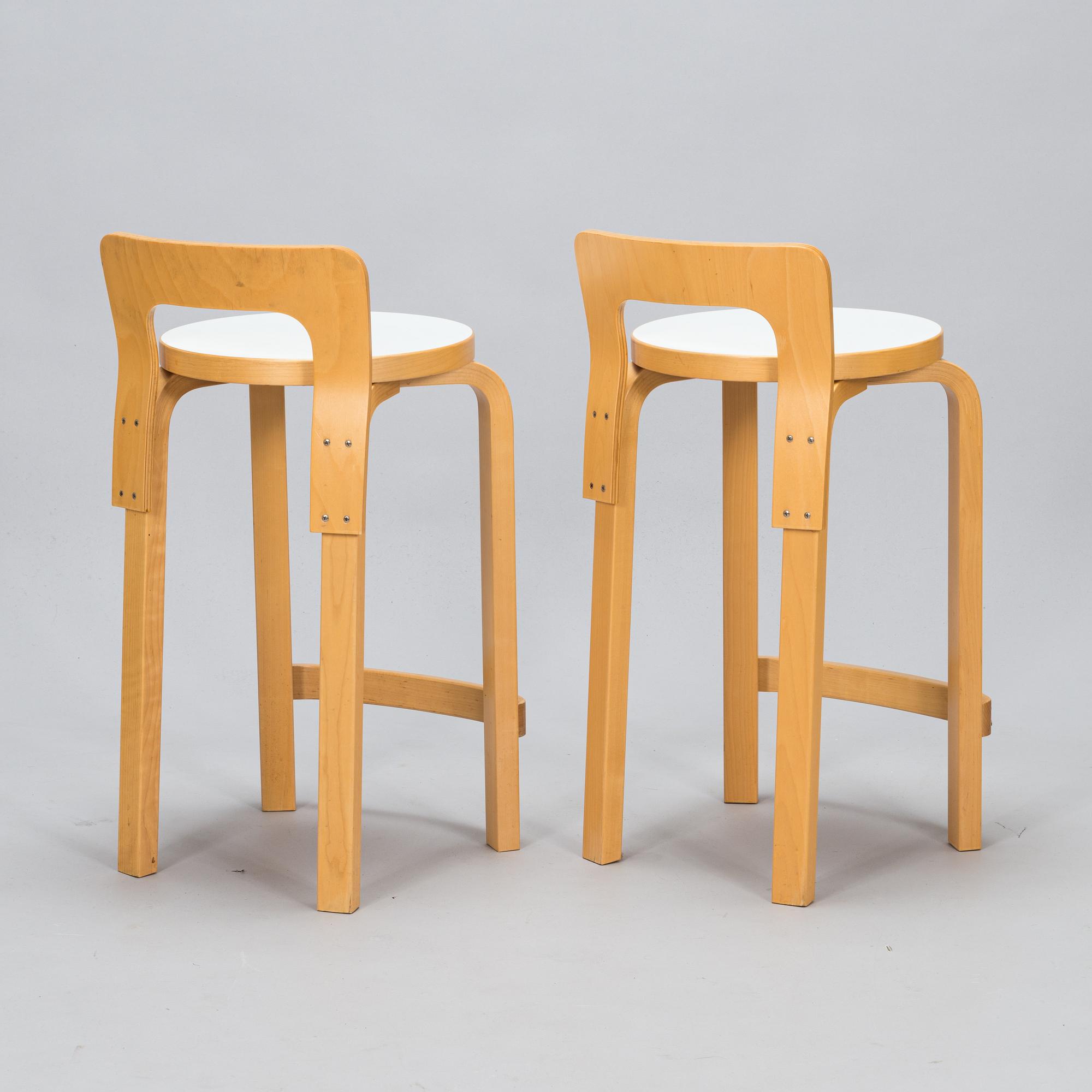 Alvar Aalto, barstolar, 2 st, modell K65, Artek 1997.