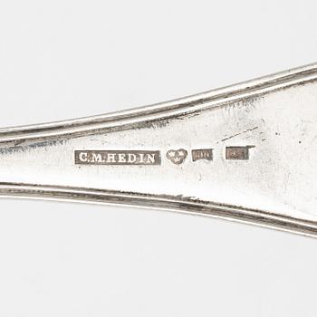 Skedar, 12 st, silver, modell Gammal fransk, Sverige, bl a med stämplar S Pettersson, Linköping 1862.