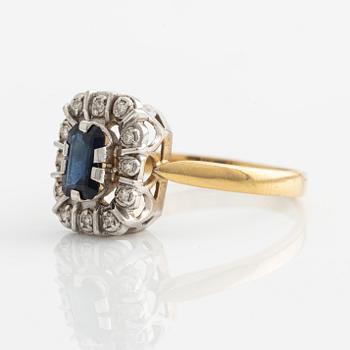 Ring, carmoisering, 18K gold with sapphire and small octagon-cut diamonds.