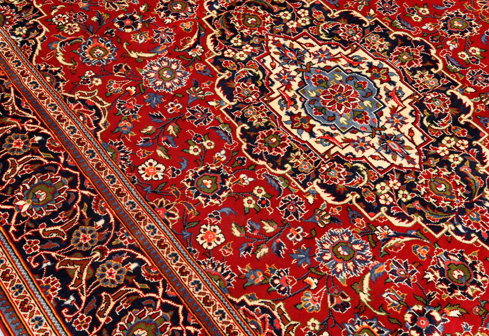 A Keshan carpet, 304 x 203 cm.