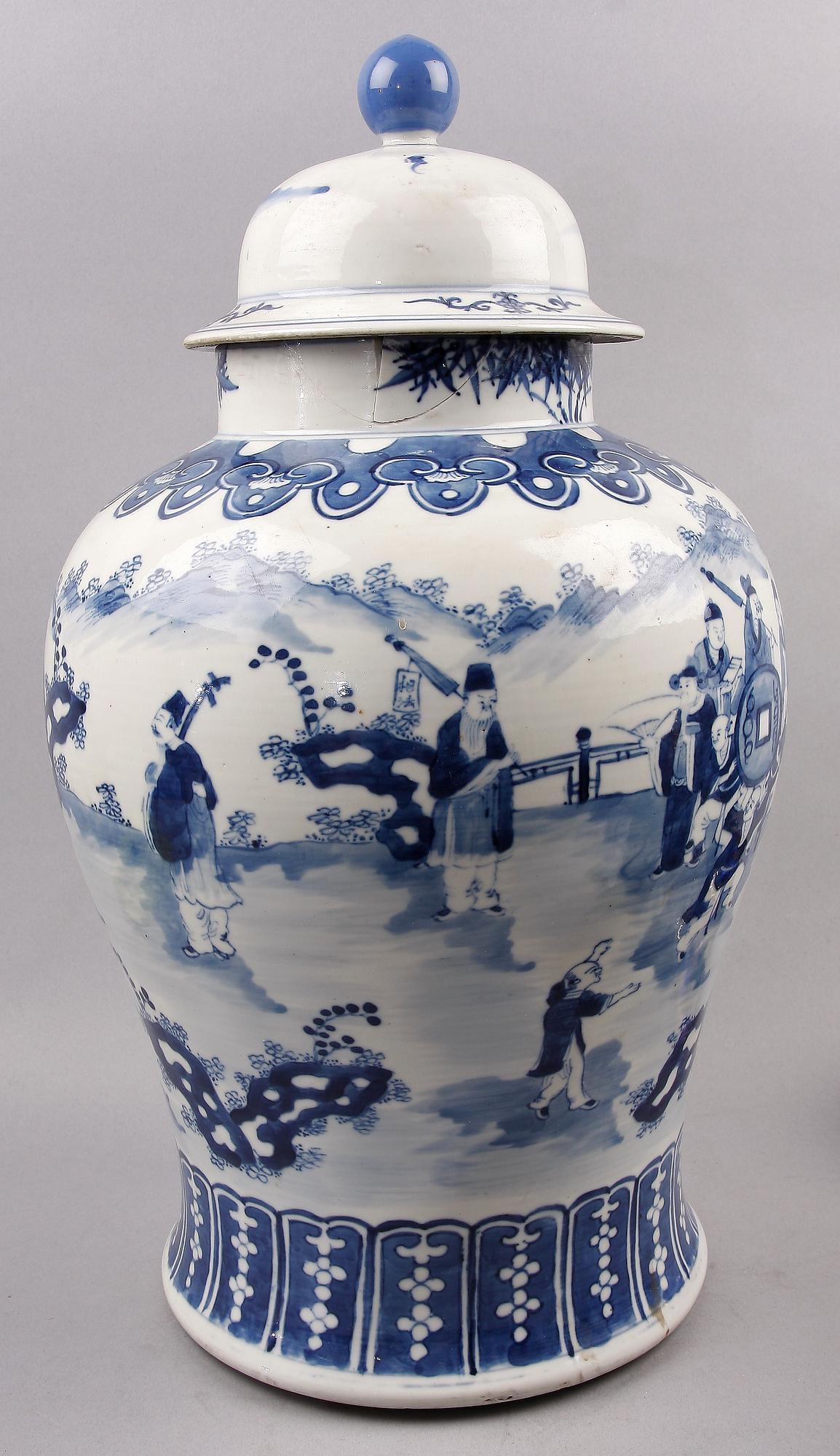 LOCKURNA, porslin, Kina, 1700-tal.