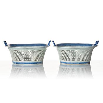 A pair of blue and white chesnut baskets, Qing dynasty, Qianlong (1736-95).