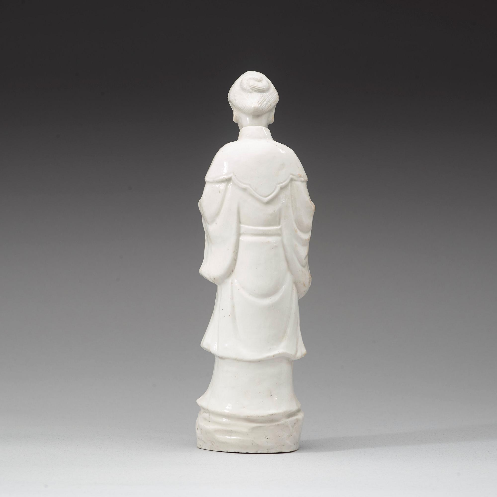 FIGURIN, blanc de chine. Qingdynastin, Kangxi ca 1690.