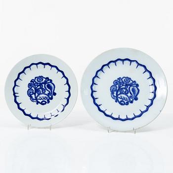 Wilhelm Kåge, 35 pieces of a 'Liljeblå' service, Gustafsberg, Sweden, 1918-1936.