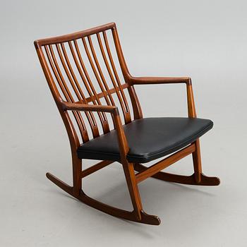 HANS J. WEGNER, GUNGSTOL. ML-33. För Mikael Laursen, Danmark, omkring 1900-talets mitt.