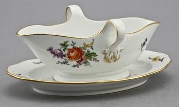SERVISDELAR, 30 st, porslin, Meissen, 1900-tal.
