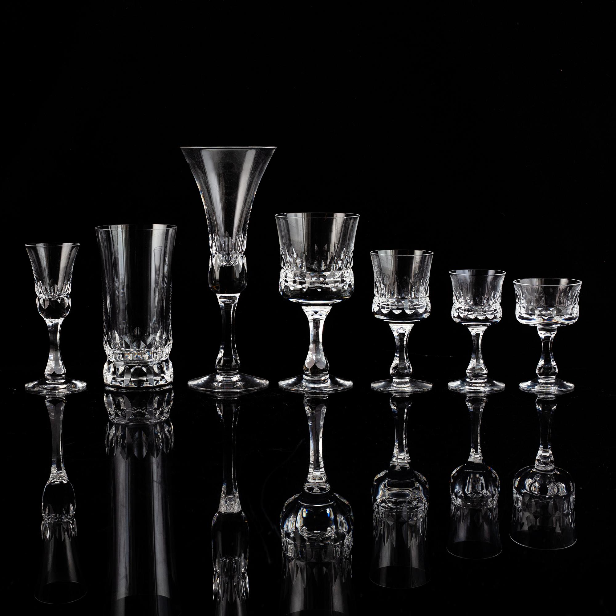 Göran Wärff, a part 'Prince' glass service, Kosta Boda (72 pieces).