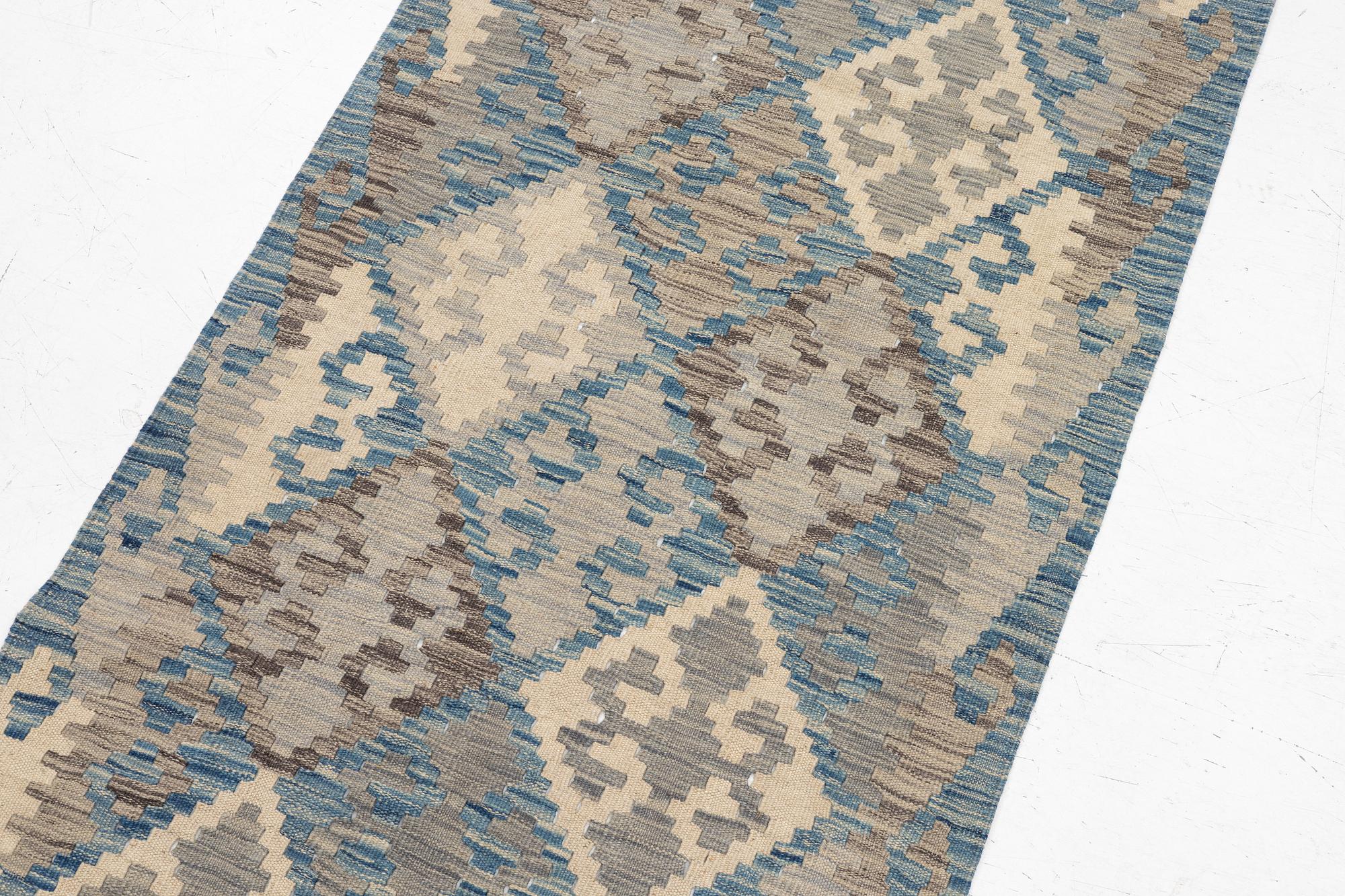 Kilim, modern, approx. 291 x 82 cm.