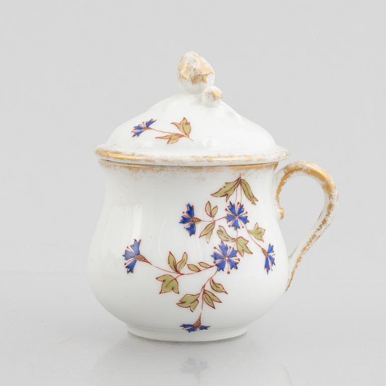 Tray with twelve creamers, porcelain, Limoges WG & Co, France.