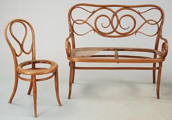 CAFÈSTOLAR 5 st samt SOFFA, böjträ, av Thonet-typ, 1900-talets början.