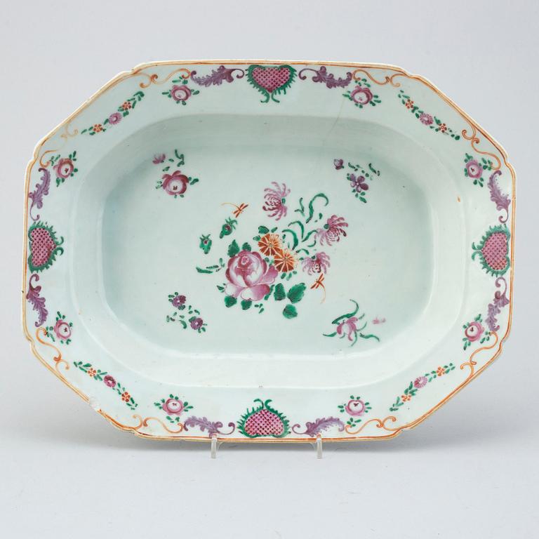 A famille rose tureen stand, Qing dynasty, Qianlong (1736-95).