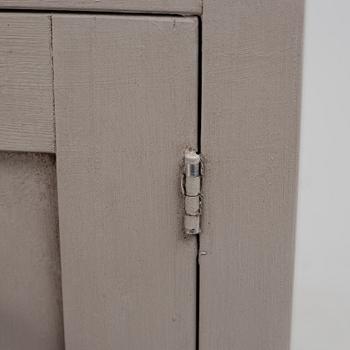 Sängbord, ett par, 1900-talets första hälft.