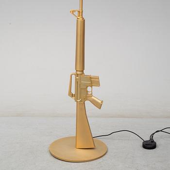 PHILIPPE STARCK, golvlampa, "Lounge Gun M 16", Flos.