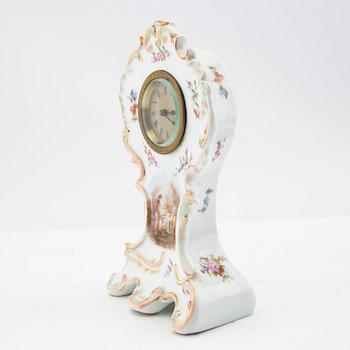Table clock 3 pcs Kronach/Rosenthal Germany 1st half of the 20th century porcelain.