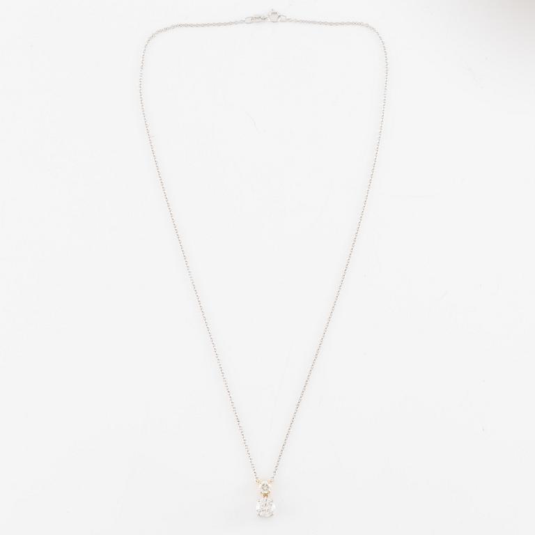 Collier 18K guld med två briljantslipade diamanter, medföljande report IGI.