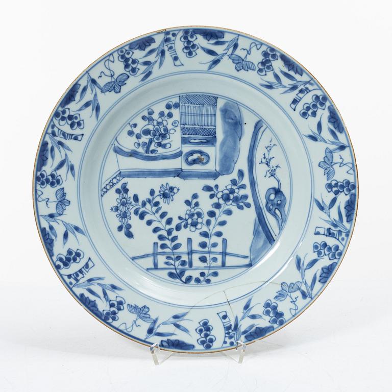 Fat, 4 st, porslin, Kina, Qingdynastin, 1700-tal.