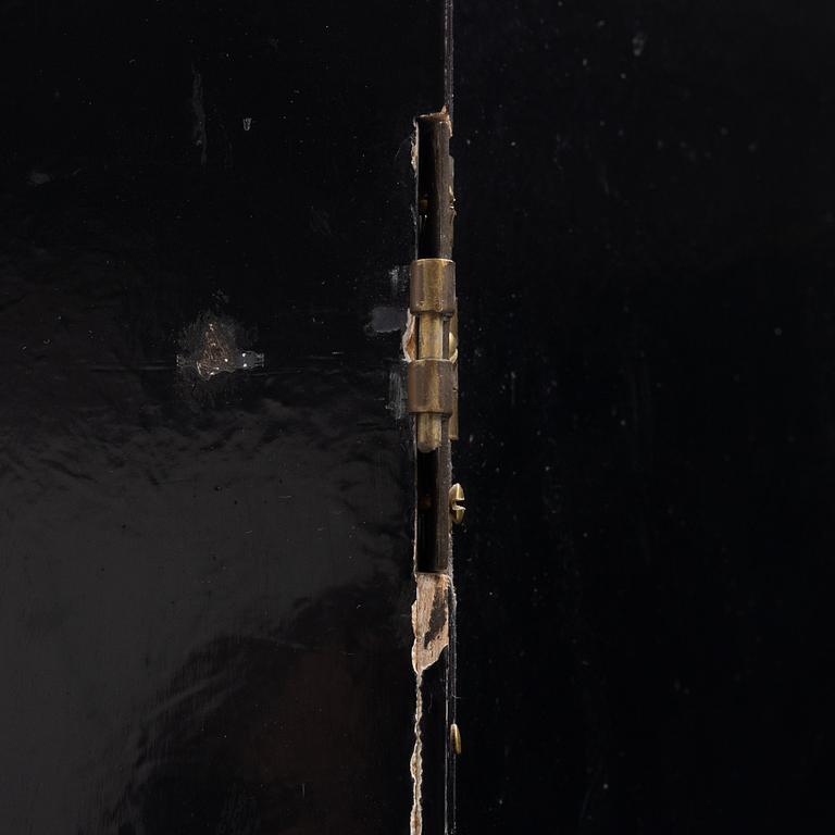 A wooden lacquer screen, 20th century.