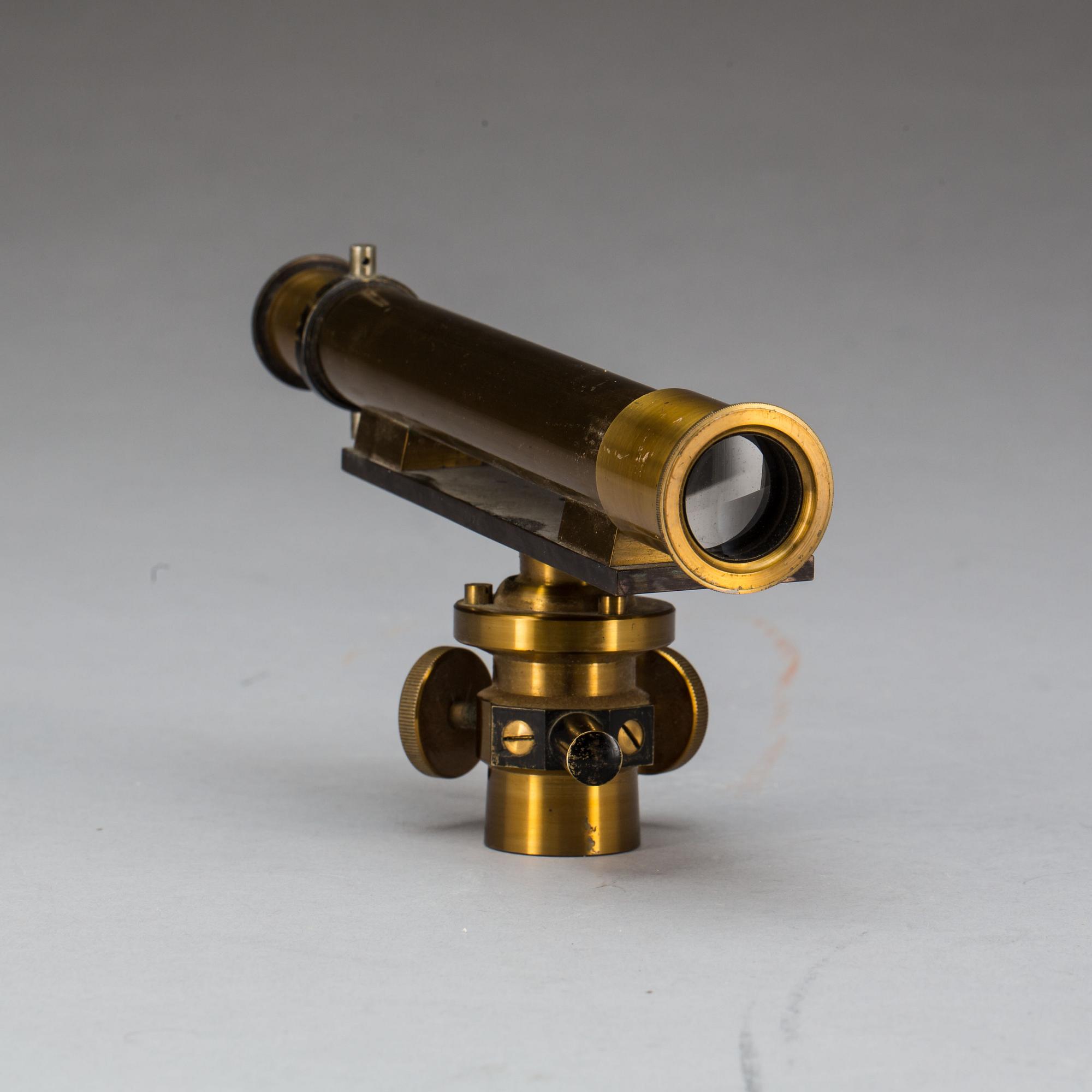 MÄTINSTRUMENT, Frans J Berg, Matem. Instrumentfabrik, Stockholm. Omrking 1900.