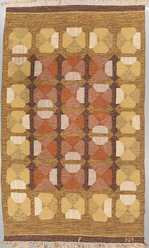 MATTO, flat weave, ca 303 x 179,5 cm, signed, Finland.