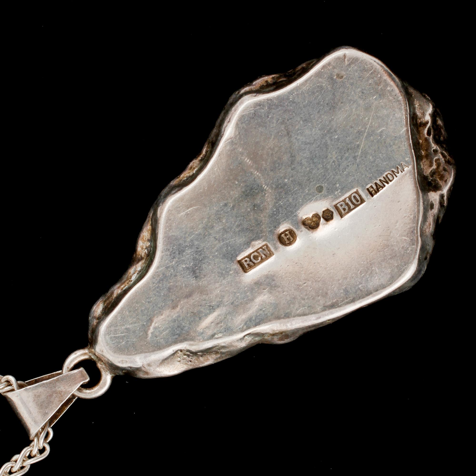 HÄNGE, silver, stämplad RCN, Halmstad, 1976. Vikt 49 g.