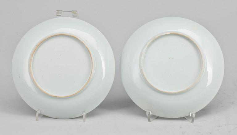 SKÅLFAT, två par, porslin, Kina Qingdynastin, Qialong 1736-95.