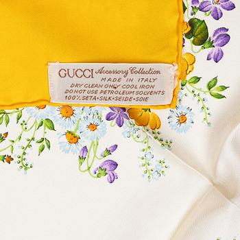 Gucci, scarf, "Flora".