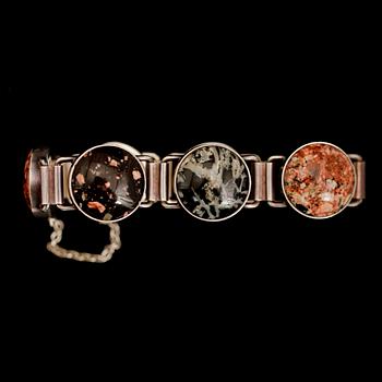 ARMBAND, sterlingsilver och porfyr, Stenlya, 1969.