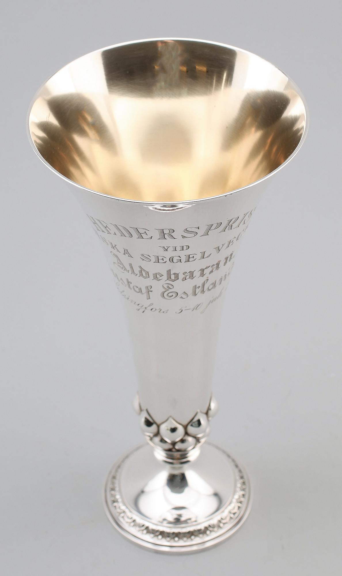 VAS, silver, omkring år 1900. Vikt 515 g.